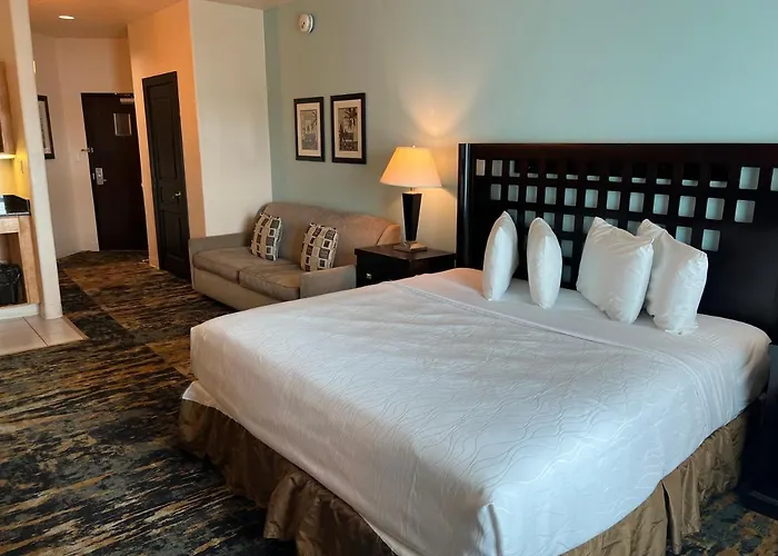 Sunchase Inn & Suites