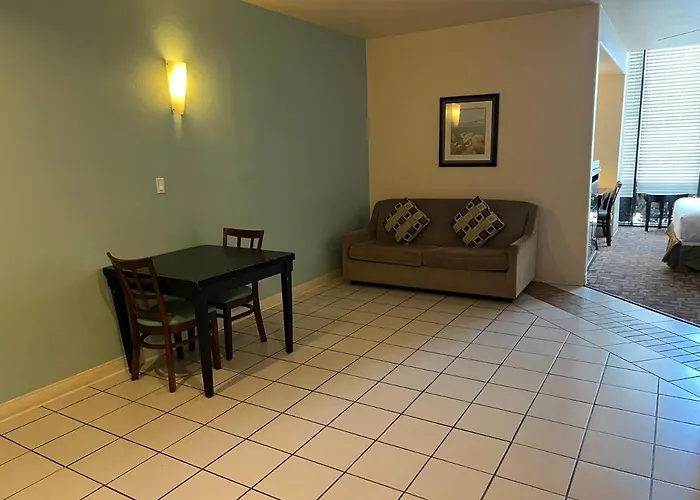 Sunchase Inn & Suites